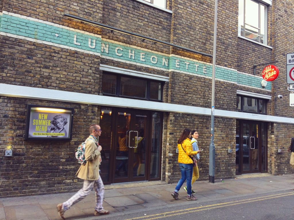 Ode to Brick Lane… Farewell to Ghosts of London&nbsp;Past
